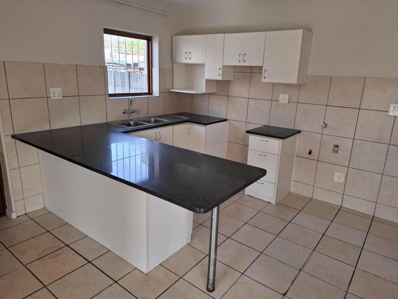 3 Bedroom Property for Sale in Marinda Park Western Cape